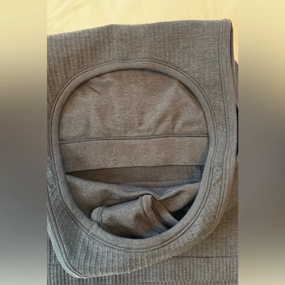 Lululemon Ebb to Street Charcoal Gray/Black Ribbed Crop Tank Sz 10